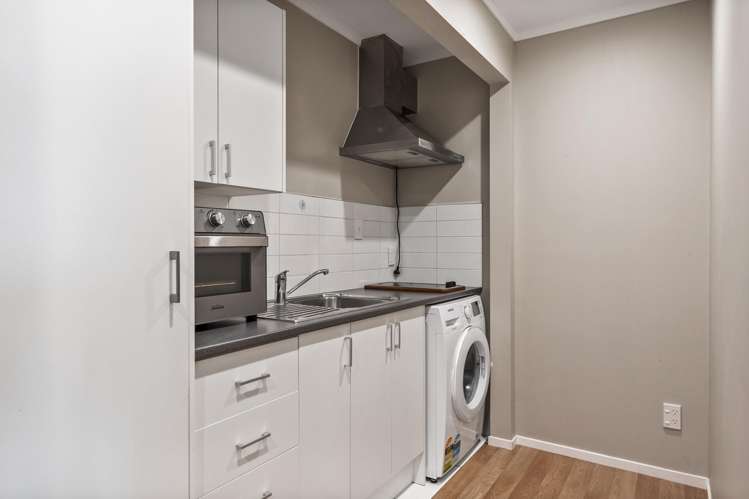 11 Seakens Way Glen Eden_15