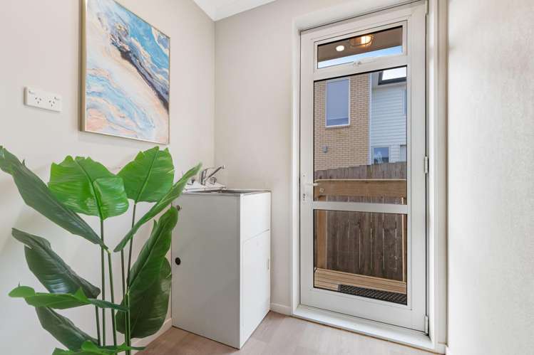 148A Aviemore Drive Highland Park_14