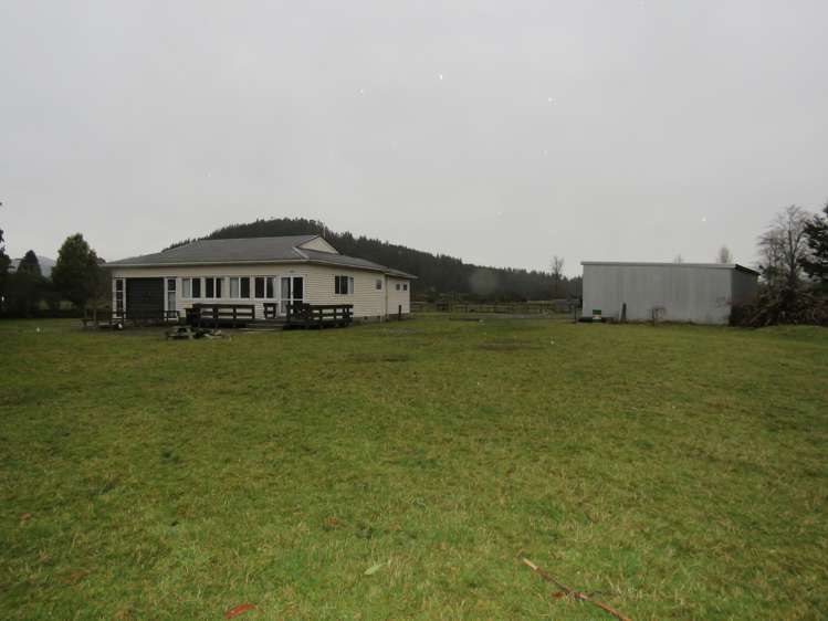 6 Boatmans Road Reefton_24