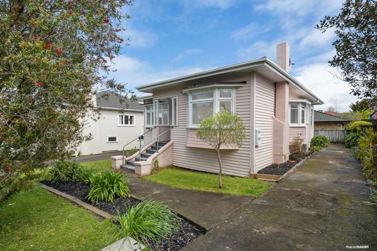 7 Mount Roskill Road Mt Roskill_1