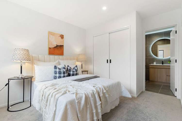 6&8 Embassy Place Glenfield_10