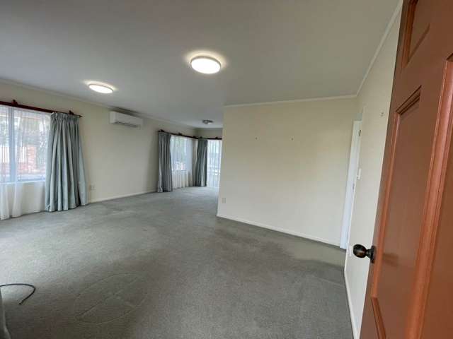 8/453 Richardson Road Mount Roskill_1