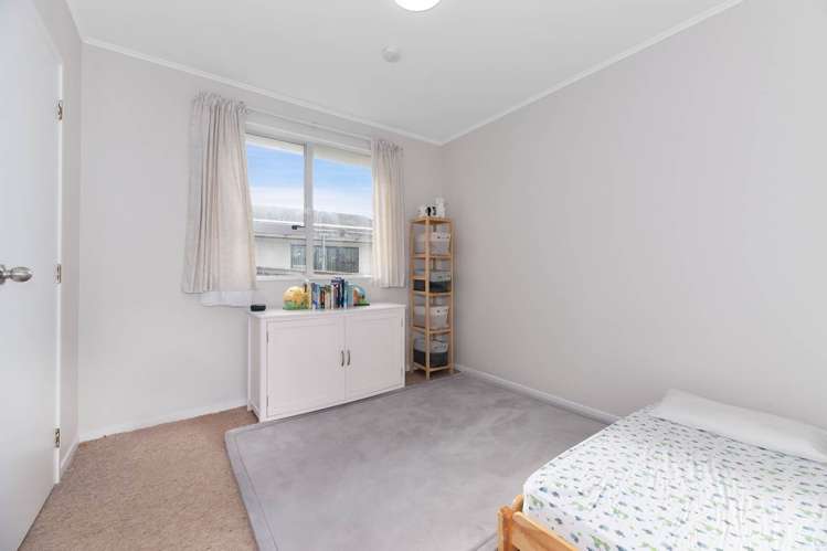 1/20 Lambrown Drive Totara Vale_26
