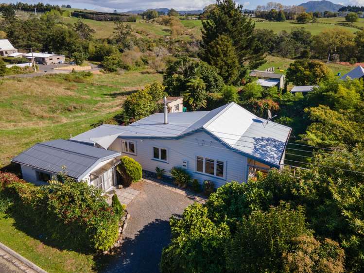 80 Victoria Street Waikino_14