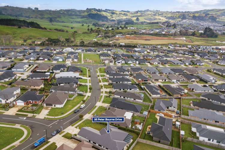 16 Peter Bourne Drive Pokeno_17