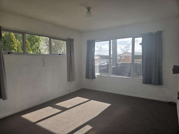 18 Olivine Street 11233_7