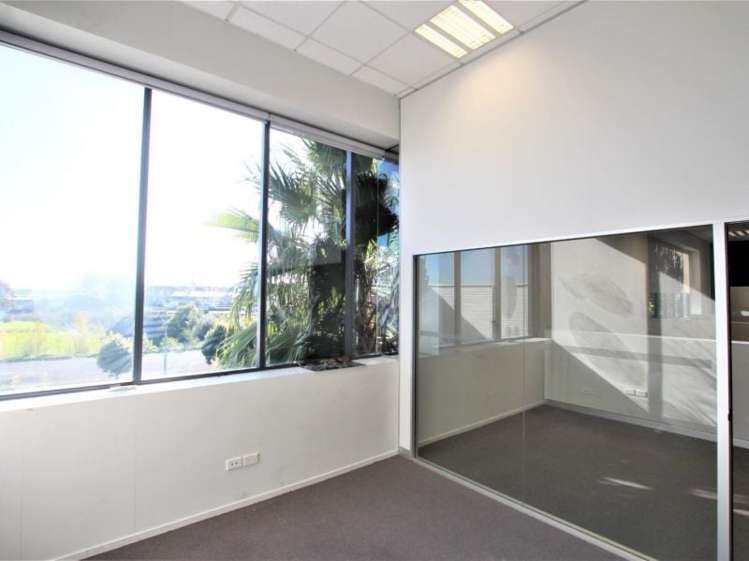 Whole Space/14 George Bourke Drive Mount Wellington_7