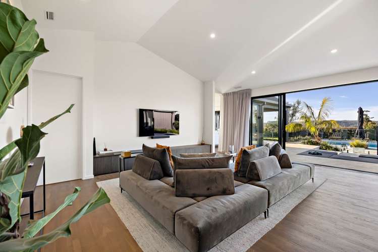 40 Diamond Lane Riverhead_14