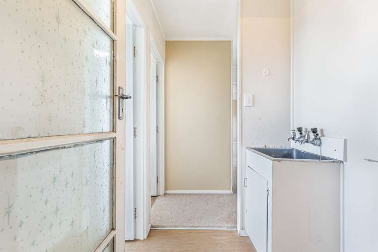 2/47 Royal Road Massey_16