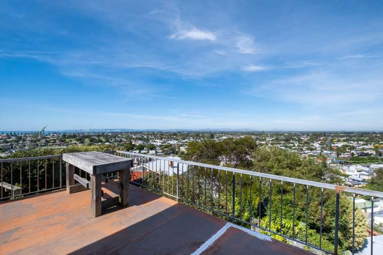 18 Guys Hill Road Hospital Hill_13