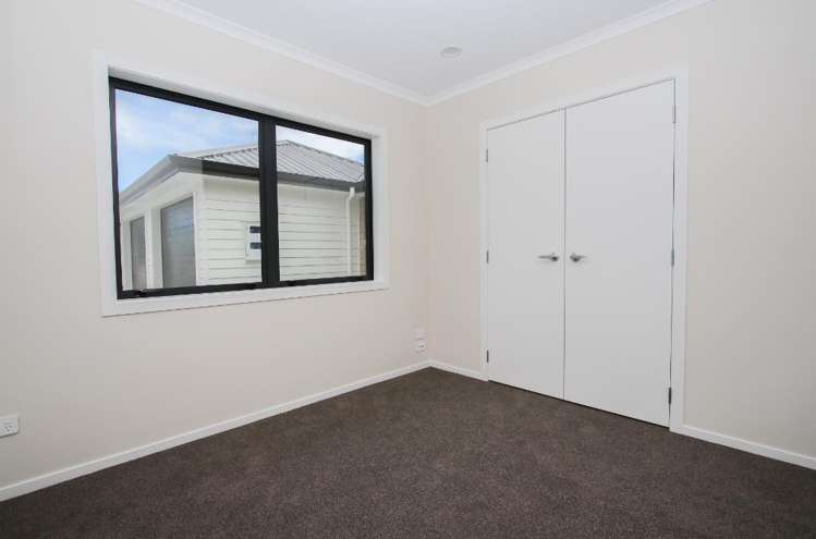 3/3 Southbrook Close 1071_4