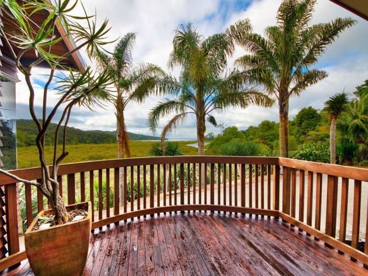 632 Huia Road Parau_2