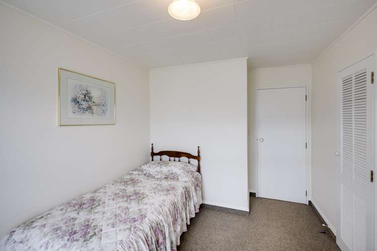 17 Jeffares Place Taradale_11