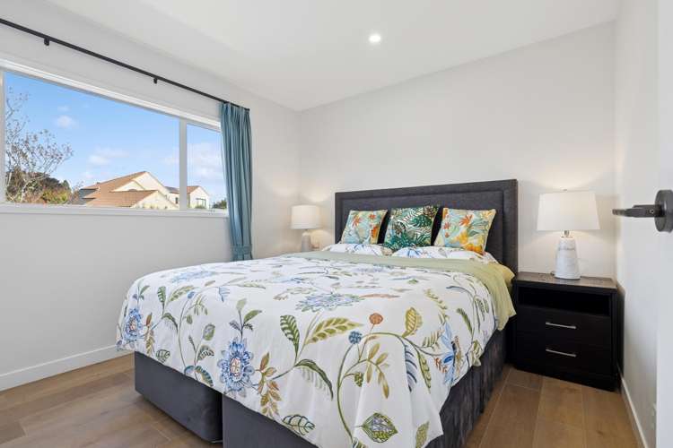 16 Almond Grove Greenhithe_16