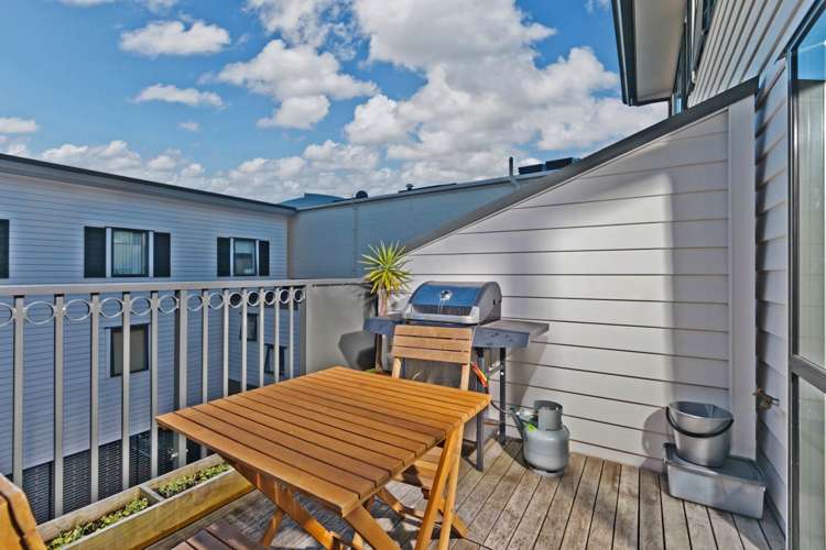 22/42 Saint Benedicts Street Eden Terrace_11