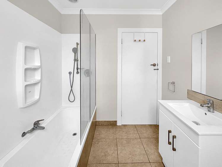 16 Muir Street 1208_22
