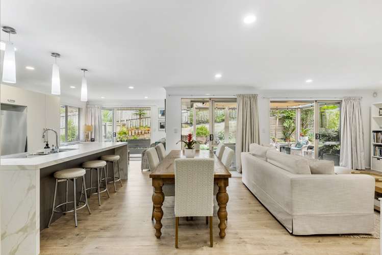 15 Waldorf Crescent Orewa_7