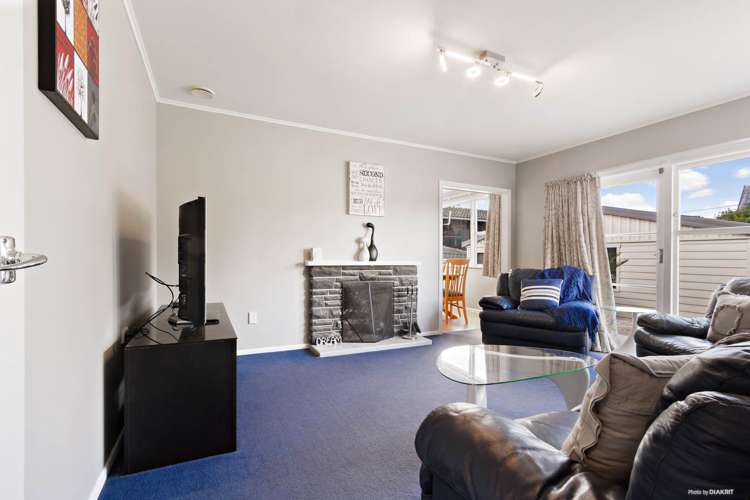 1 Edgerton Road Te Atatu Peninsula_2