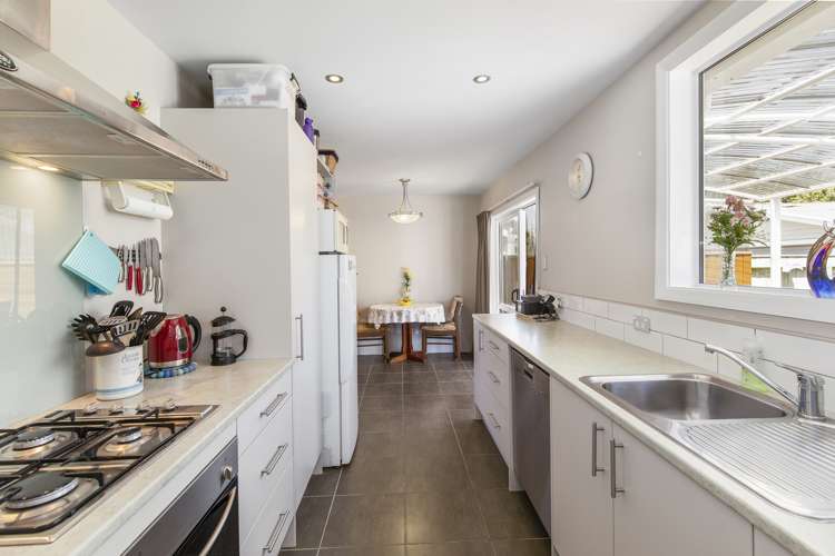 35 Ava Street Petone_5