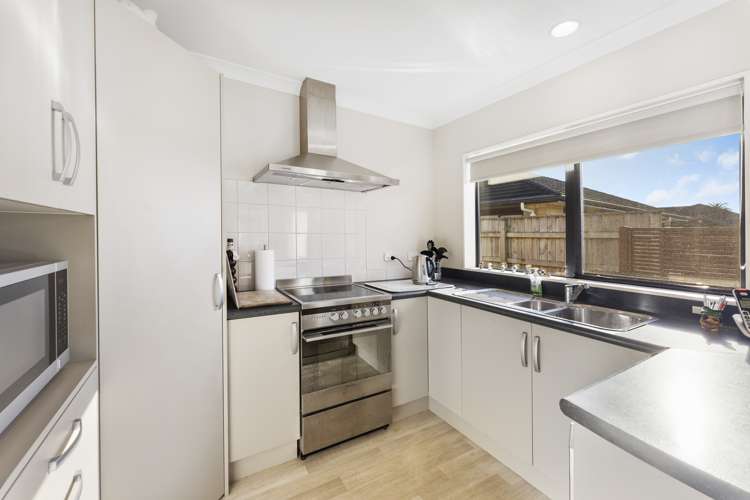 30 Ian Peter Way Otaki_8