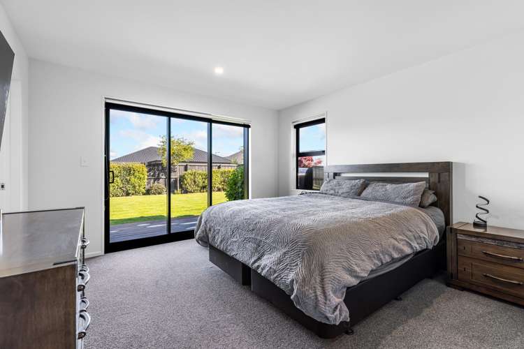 74 Thornborough Drive_5