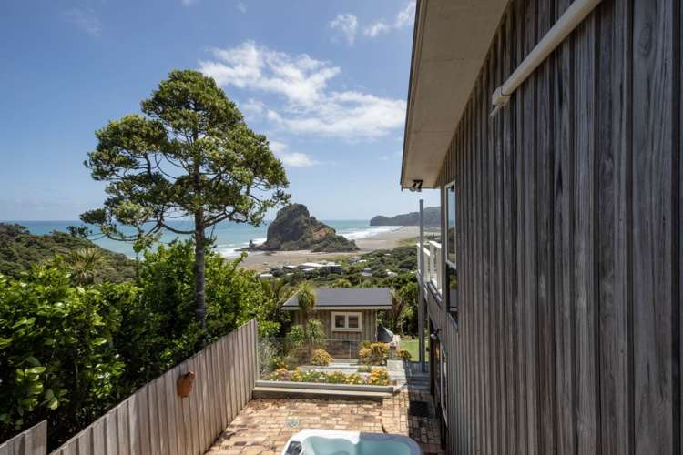 37 Rayner Road Piha_18