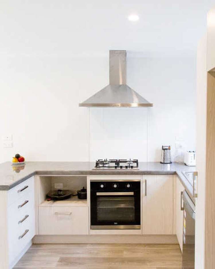 2/75 Cameron Road Hamilton East_1