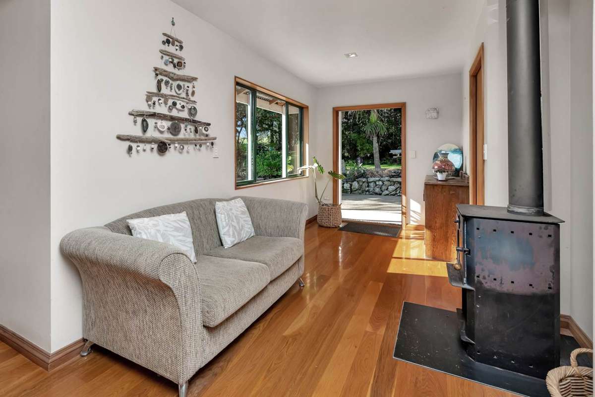 77 Appian Way_2