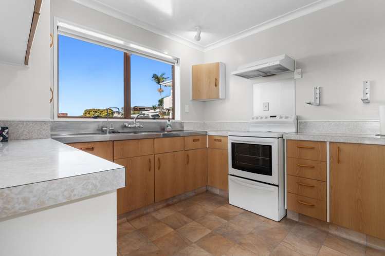 17a Seaview Road Otumoetai_6