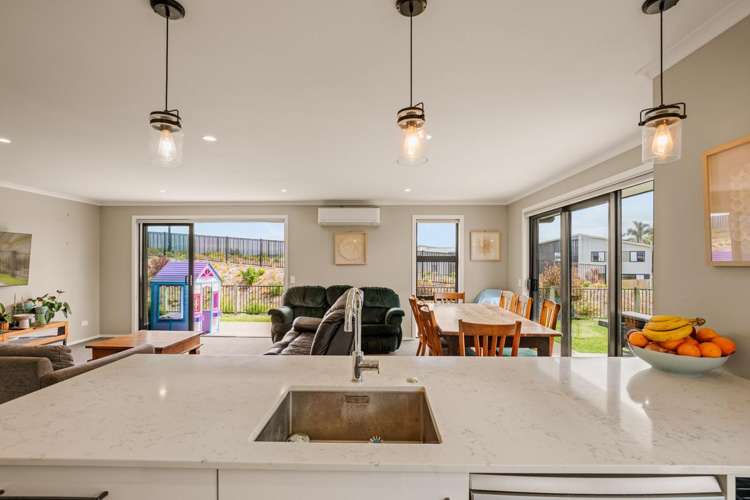 38 Augusta Rise Omokoroa_17