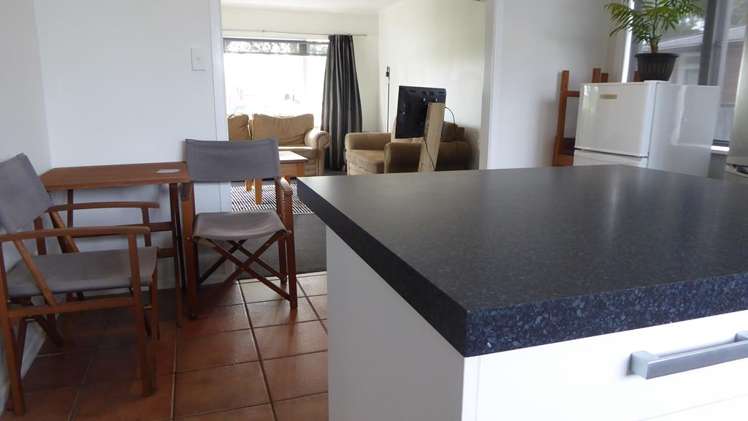 805 Clive Street Akina_7