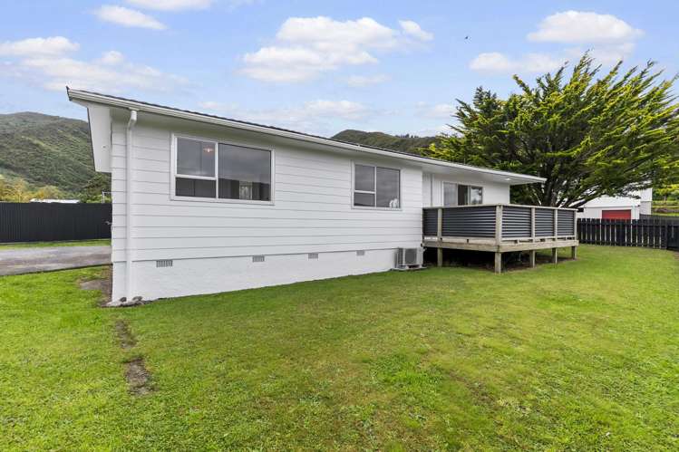 19 Antrim Crescent Wainuiomata_25