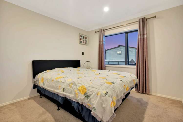 18 Calcite Avenue Flat Bush_9