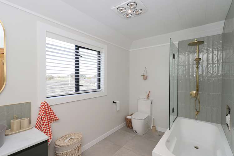 67 Antrim Street Windsor_25