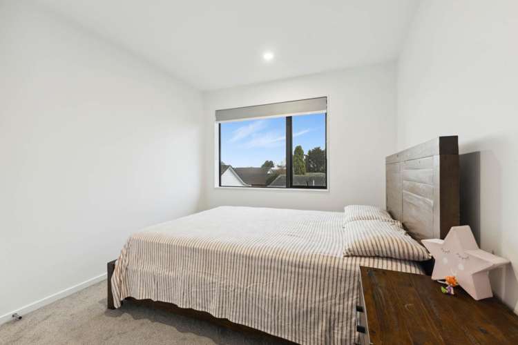 43f Beach Road Pahurehure_16