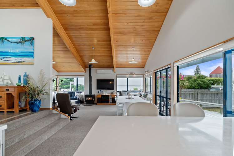 24 Champion Place Pauanui_6