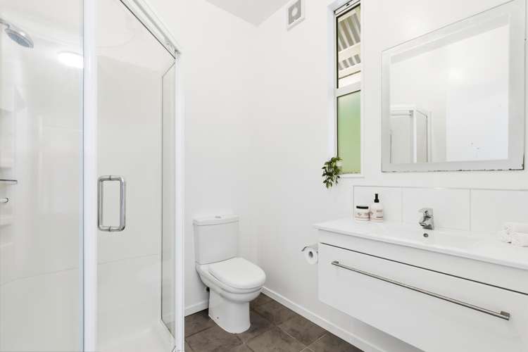 2/39 Onslow Road Khandallah_8