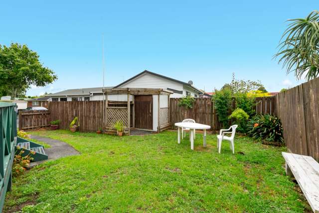 3/9 Te Kanawa Crescent Henderson_4