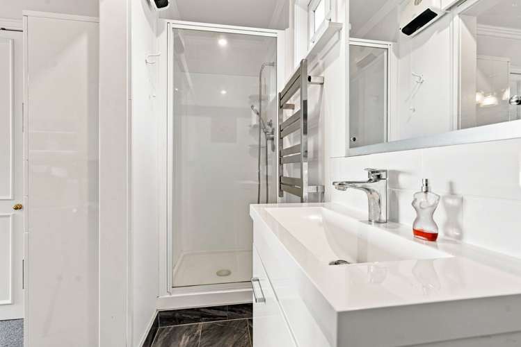 199 Chelsea View Drive Chatswood_30
