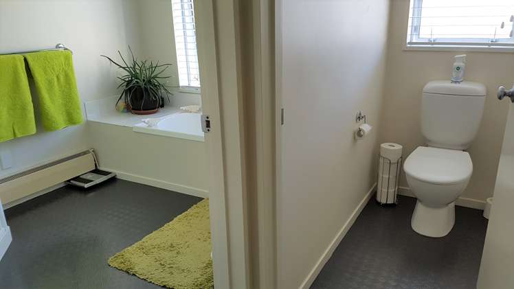 14 Alpine View Hokitika_17