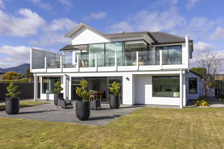 20 Pukenamu Road Rainbow Point_26