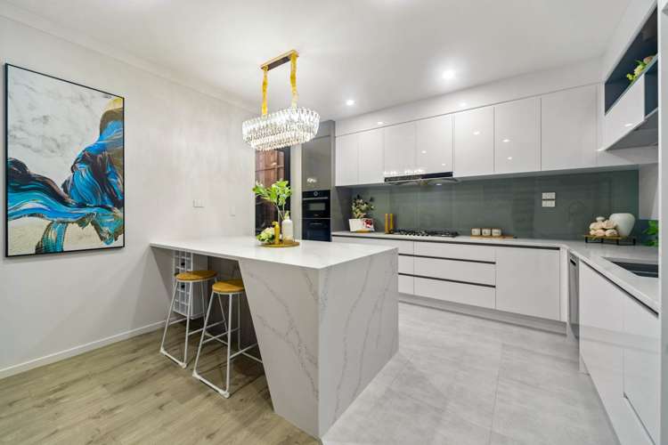 1 Woodacre Street Flat Bush_6