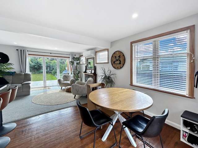 1284 Napier Road 10920_2