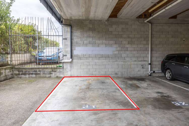 3y/1 Wadier Place Henderson_15