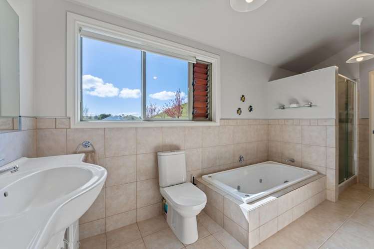 83 Hitiri Road Kinloch_26
