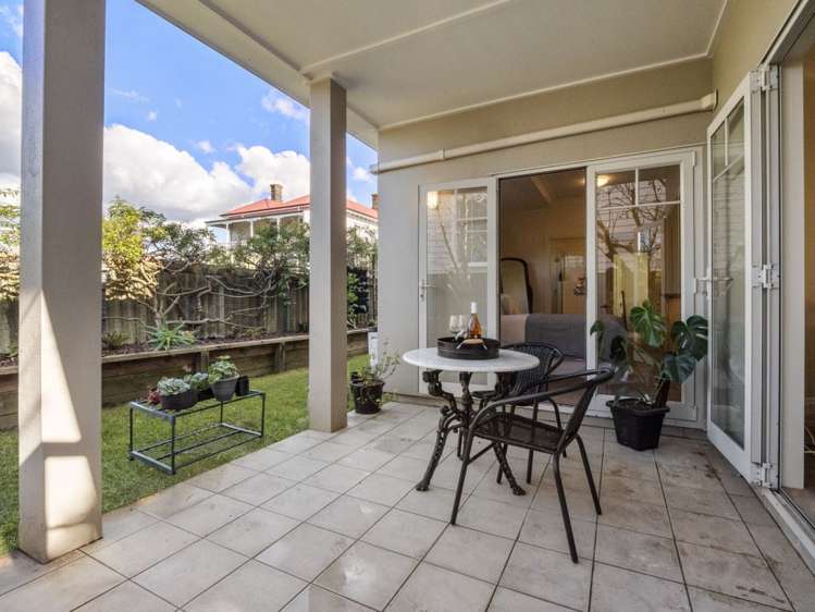 2 Garden Terrace Devonport_11