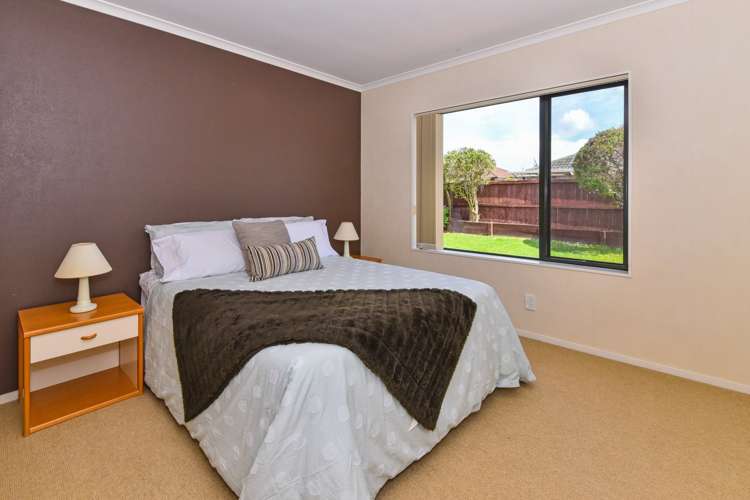 16 Greta Banks Place Wattle Downs_15