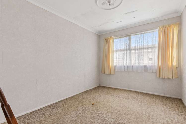 8 Susan Place Deanwell_11