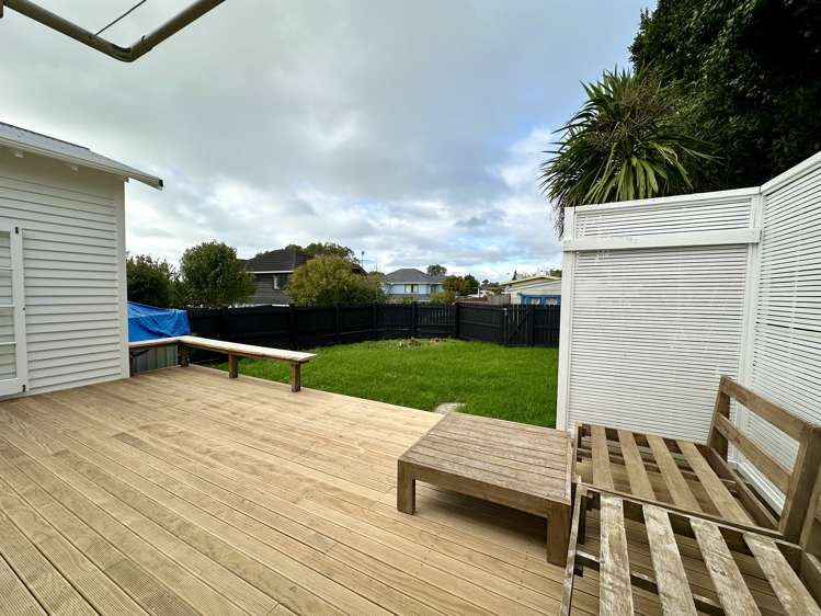 5 Akehurst Avenue New Lynn_10