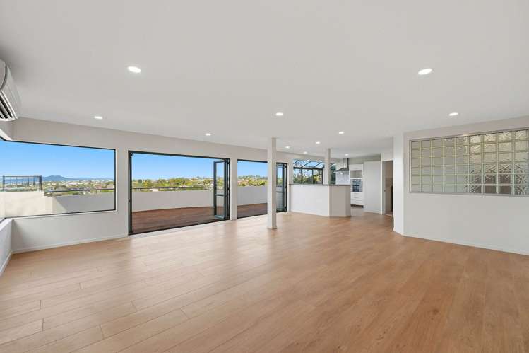 825 East Coast Road Browns Bay_29